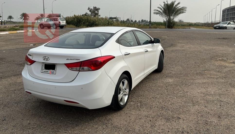 هیۆندای ئەلەنترا